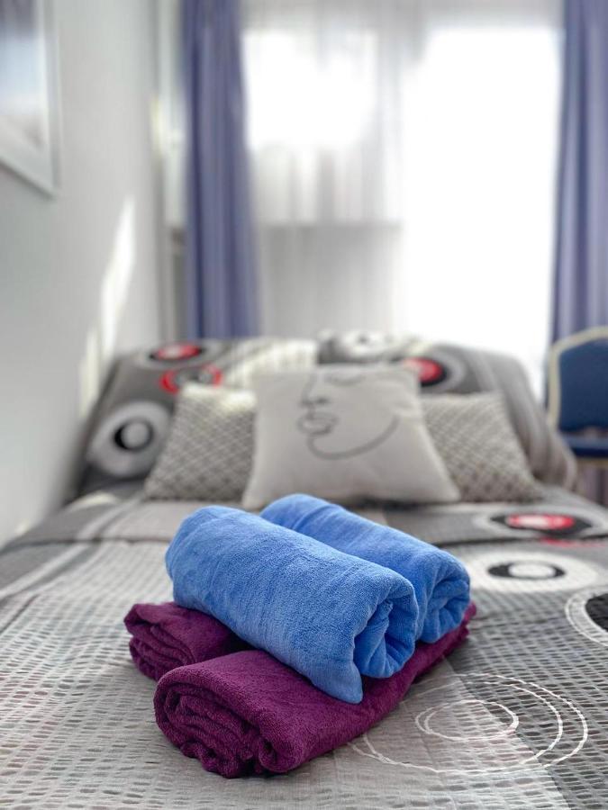 Room №3 Grzybowska 5 The Very Center Of 바르샤바 외부 사진