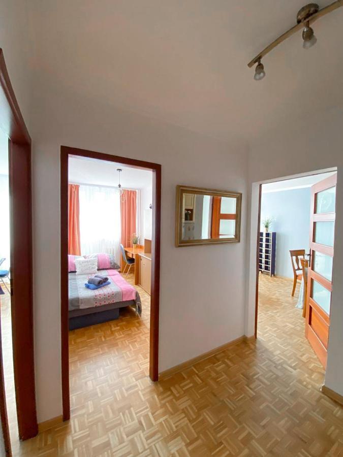 Room №3 Grzybowska 5 The Very Center Of 바르샤바 외부 사진